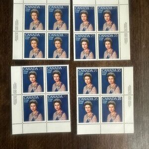 Vintage 1977 Canada Post 25 Cent Stamps Silver Jubilee Issue #704